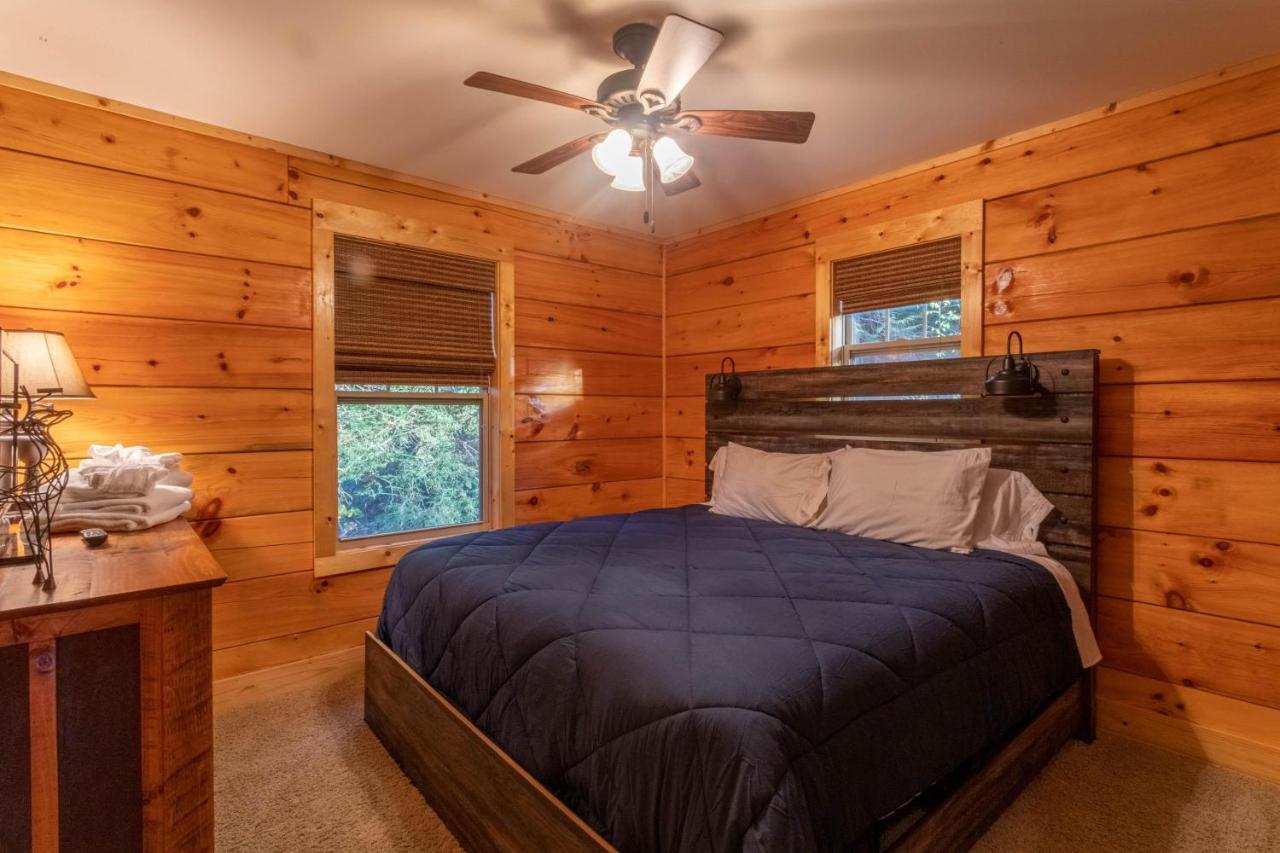 Firefly Cabin Banner Elk Luaran gambar