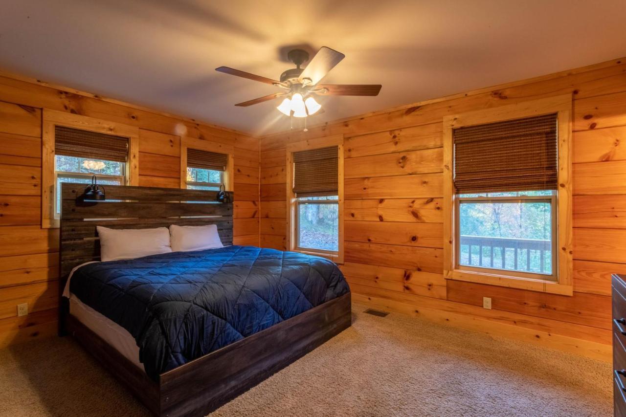 Firefly Cabin Banner Elk Luaran gambar